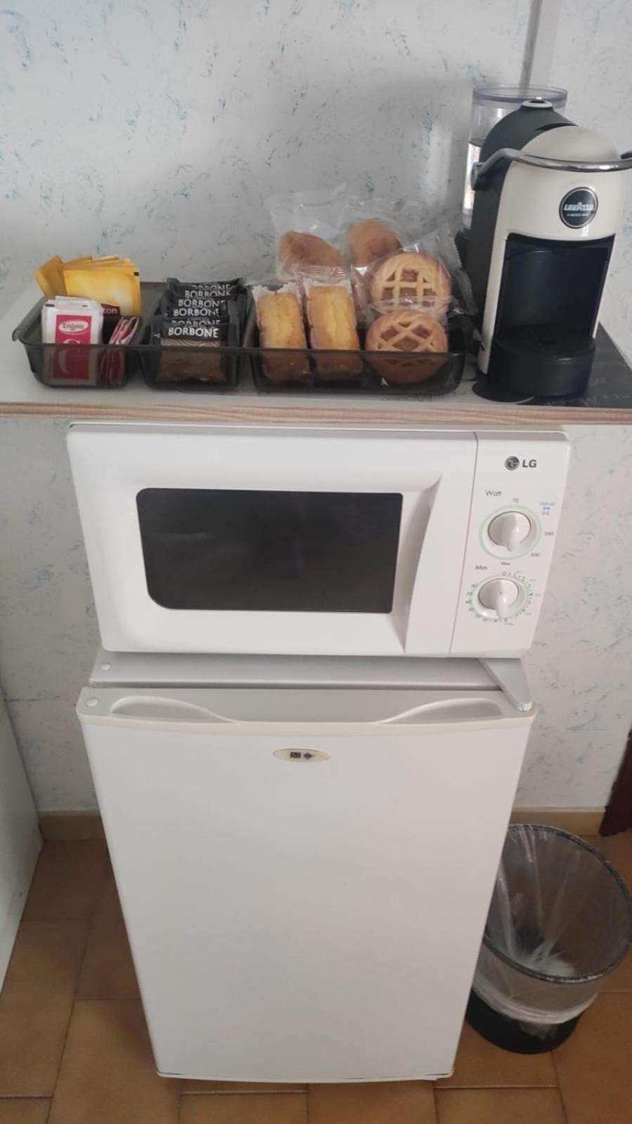 B&B La Pace Ардеа Экстерьер фото